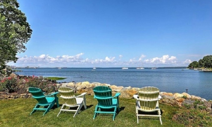 North Kingstown House | The Minnows Waterfront Cottage on Egret Cove