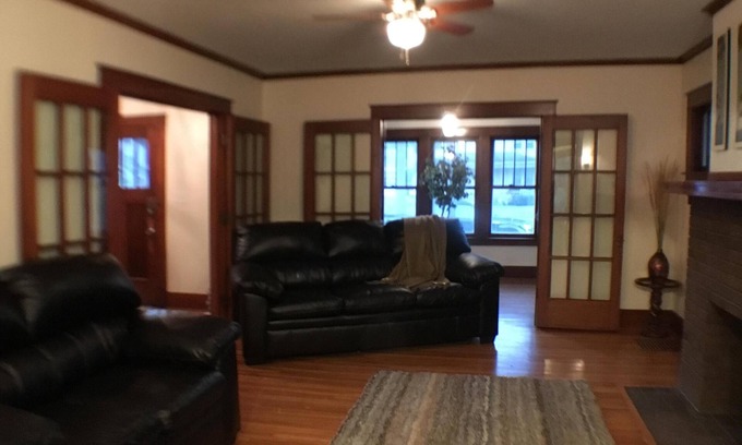 Niagara Falls House | The Mirabella, Walk to the FALLS!