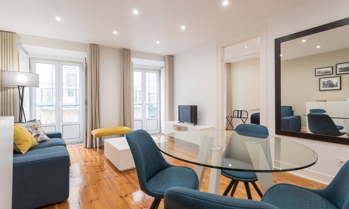 Encarnacao Apartment | The Modern 1551 Apartment