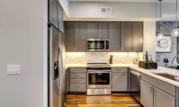 Buckhead Village Apartment | The Modern Buckhead Retreat