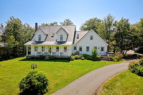 Cavendish House | The Montgomery