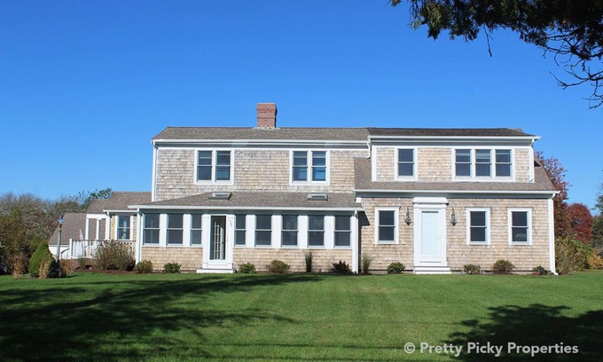 West Dennis House | The Moor-A-Sea: 128-D West Dennis – Heated Pool, Walk to Beach