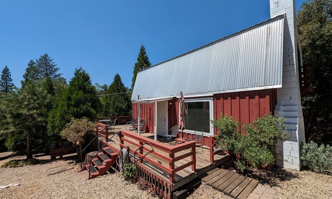 Pinehurst Cottage | The Moore's Cabin