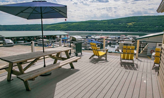 Hammondsport Cabin | The Mooring on Keuka Lake is a great space for family and friends alike!