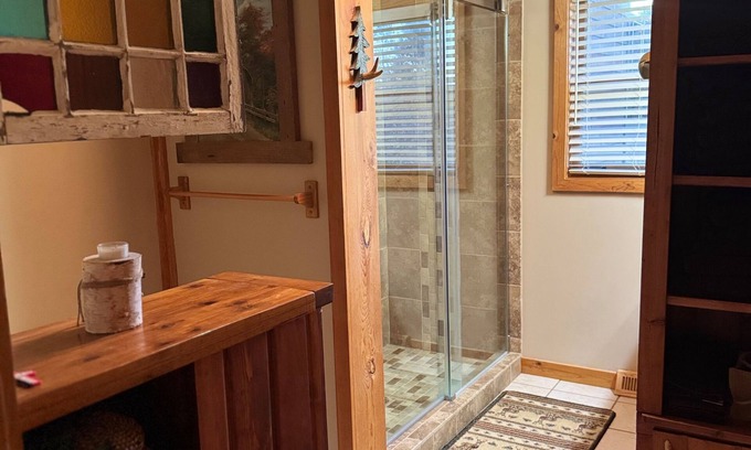 Thompsonville House | The Moose Lodge at Crystal Mountain