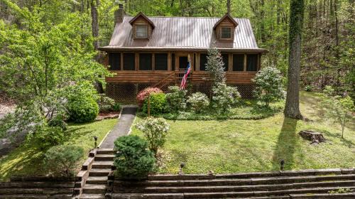 Bryson City House | The Mountain Forager Cabin, Bryson City NC