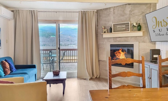 Mont-Tremblant Condo | The Mountain Lake house by Instant Suites In Heart of Mont-Tremblant
