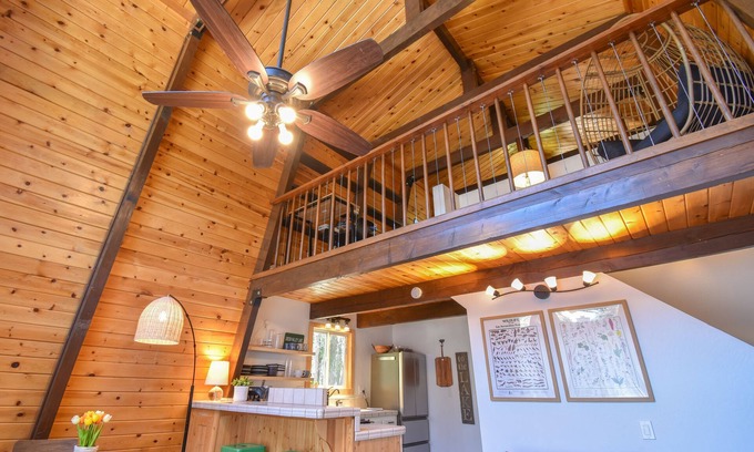 Green Valley Lake Cabin | The Mountain Rose Cabin - walk to lake, BBQ, Firepit, Pet Friendly,