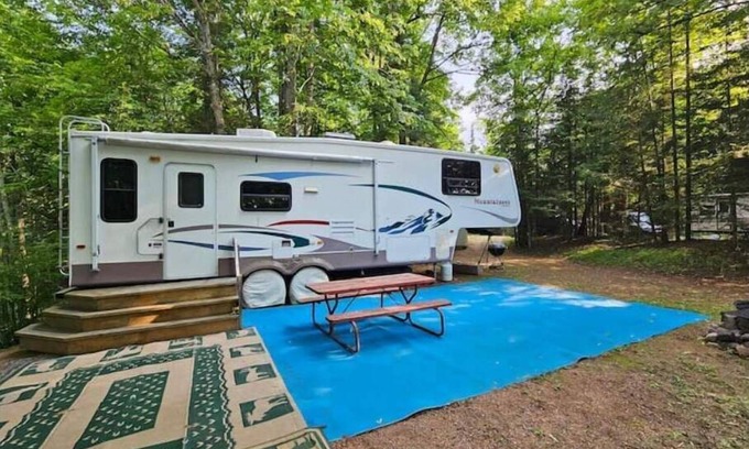Presque Isle House | The Mountaineer Presque Isle Campground #4