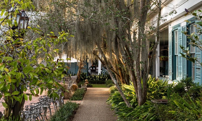 St. Francisville Bed & Breakfast | The Myrtles Plantation