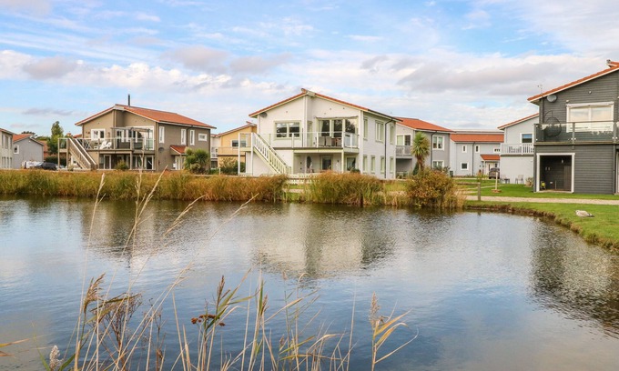 Hopton Cottage | THE MYTH, family friendly, with hot tub in Belton, Norfolk