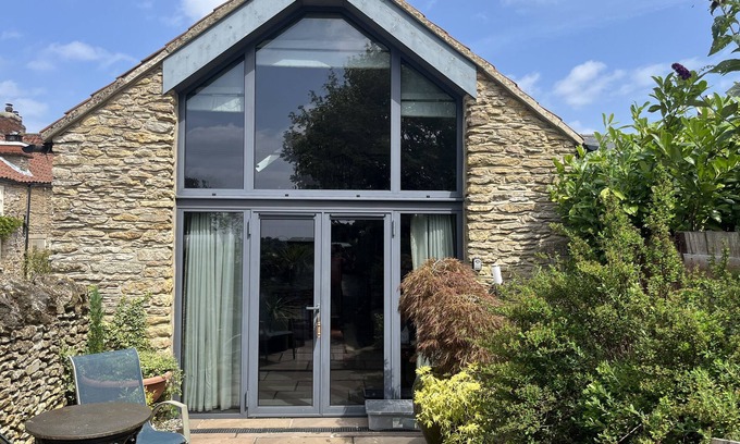 Sawdon Cottage | THE NAIL SHED, pet friendly, country holiday cottage in East Ayton