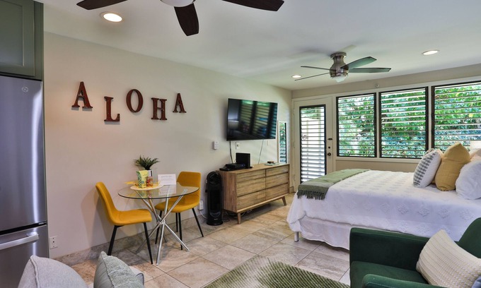 Napili Condo | The Napili Bay, Steps to Sand, Studio, King bed, Remodeled in June of 2023