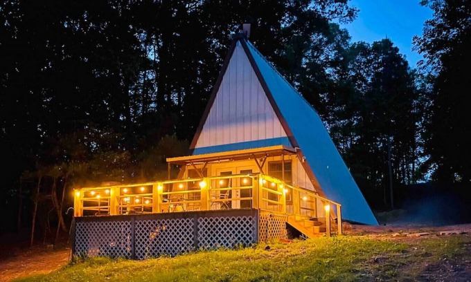 Natchez Cabin | The Natchez Retreat Lakeside A-frame Cabin