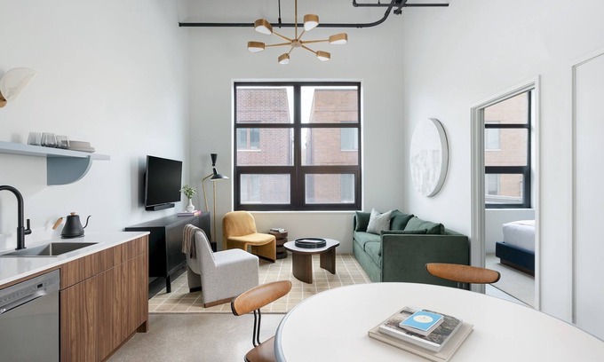 Near West Side Hotel | The Neighborhood Hotel - Little Italy One Bedroom