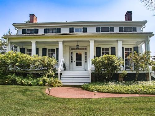 Long Valley Bed & Breakfast | The Neighbour House B&B