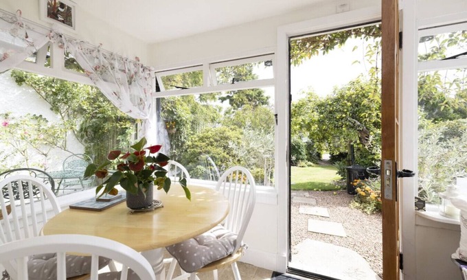 Errol Cottage | The Nest - Cosy Holiday Cottage
