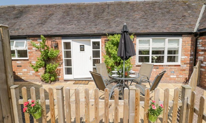 Sutton Cheney House | The Nest