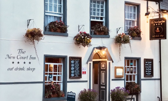 Usk Hotel | The New Court Inn