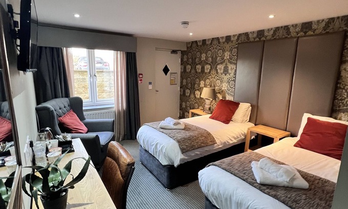 Sowerby Bridge Hotel | The New Hobbit Hotel Rooms