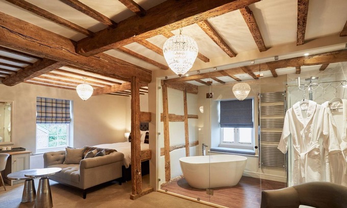 Woolhope Hotel | The New Inn