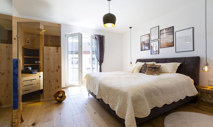 Feldwies Apartment | The new lifestyle suite on Lake Chiemsee: With a mountain view, 2 "en-suite" baths, sauna!