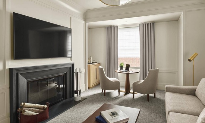 Back Bay East Hotel | The Newbury Boston, 2 Classic Fireplace Suite!