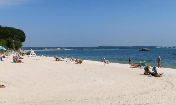 Niantic Hotel | The Niantic Inn