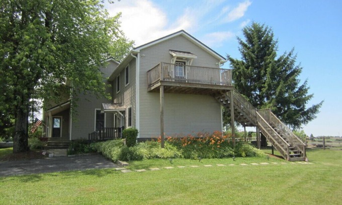 Fairland Apartment | The Nigh Place, Studio Apartment, King Bed, 55"TV