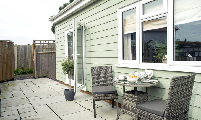 Deal Cabin | The Nook, Deal, Kent