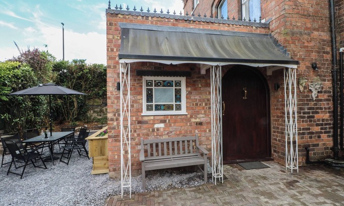 Whitchurch House | THE NOOK, pet friendly, character holiday cottage in Whitchurch