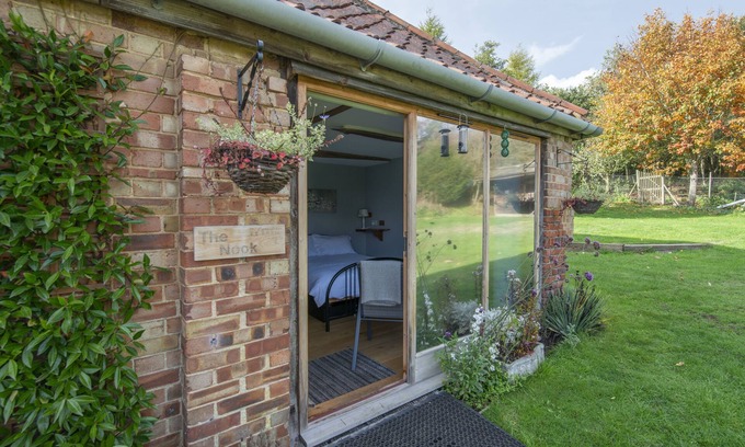 Irstead Apartment | The Nook - Studio Barn Conversion