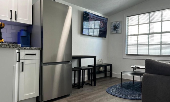 Tampa Heights Apartment | The Nook - Studio By Armature Works and Riverwalk