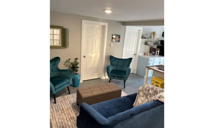 Rensselaer Apartment | ThE NooK