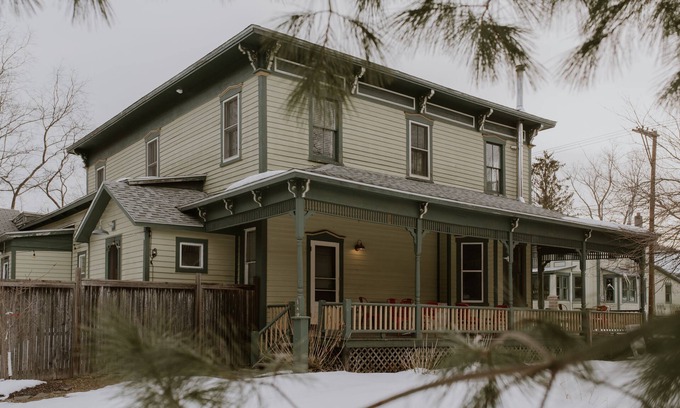 North Branch Hotel | The North Branch Inn
