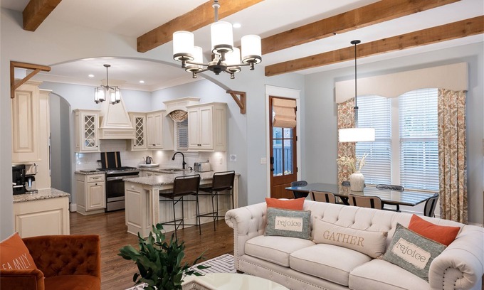 Prospect House | The Norton Commons Luxe