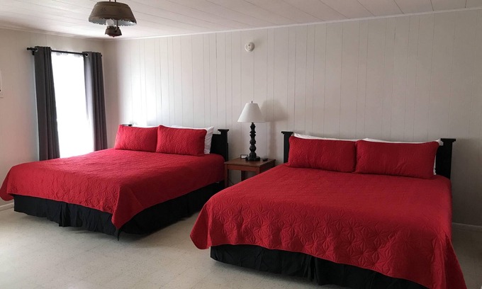 Barksdale Cabin | The Nueces River Retreat - Room #5