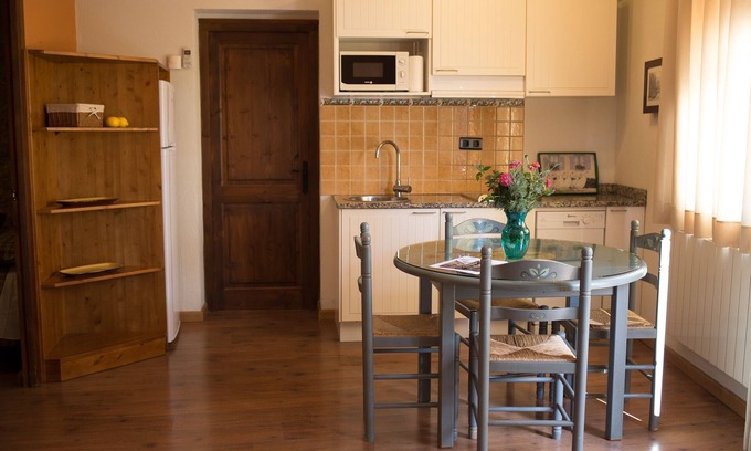 Sant Marti de Llemena Girona Apartment | The Nus de Pedra a Farmhouse in Plena Nauraleza in the heart of Girona