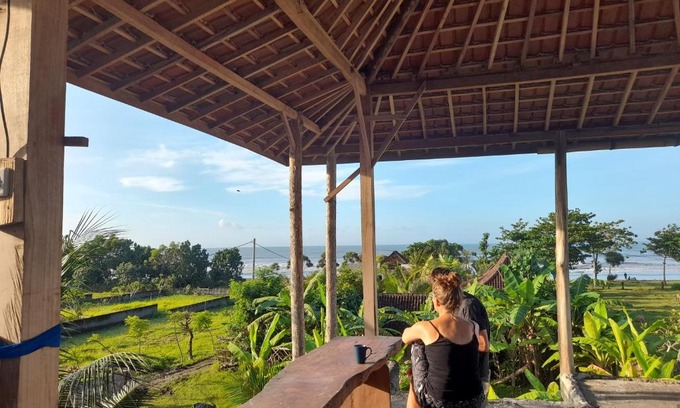 Mendoyo House | THE NYAMO surf & stay