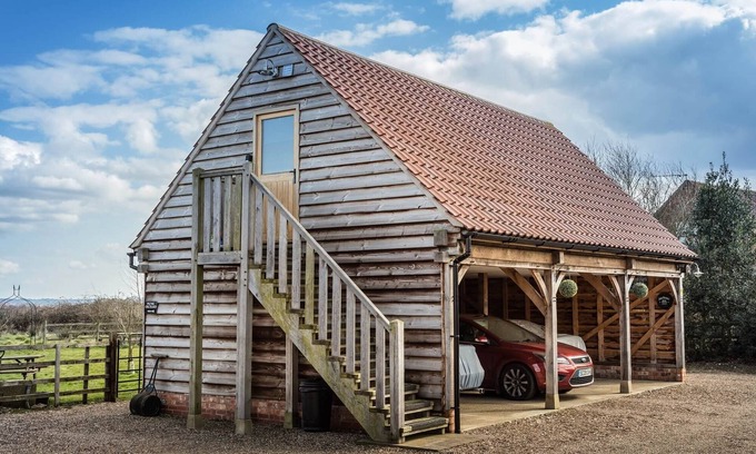 Aubourn Apartment | THE OAKLOFT a rural getaway within easy reach of the Cathedral City of Lincoln