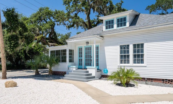 Historic District House | The Oasis: Your NSB Pool Retreat