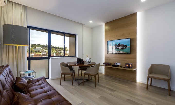 Guimaraes Apartment | The Office Guest