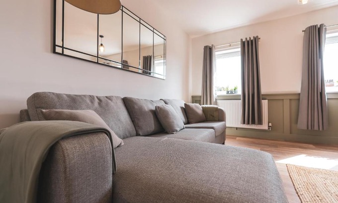 Higham Ferrers Apartment | The Old Band Accommodation