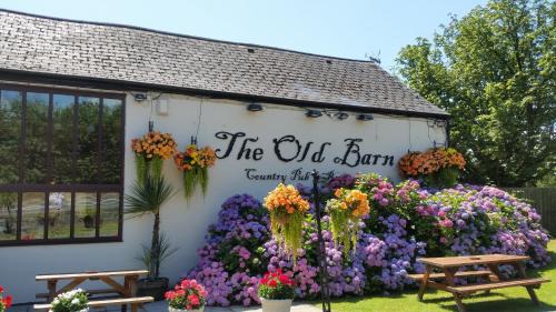Llanmartin Hotel | The Old Barn Inn