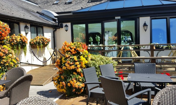 Llanmartin Hotel | The Old Barn Inn