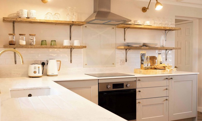 Garsdon House | The Old Cart House | Perfect Cotswolds Escape