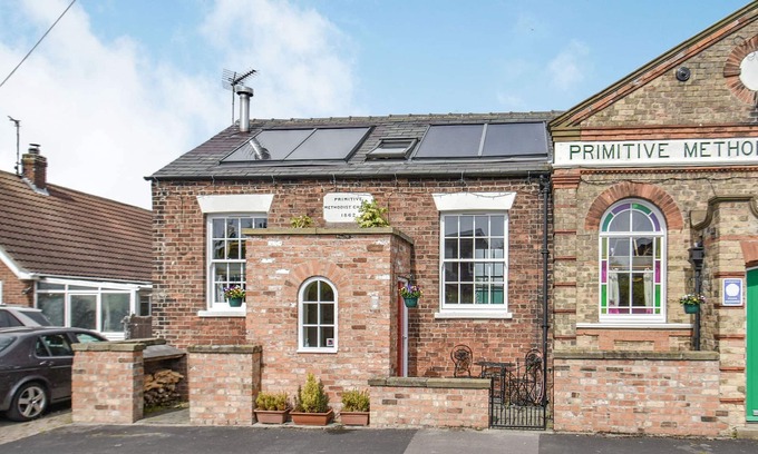Great Hatfield Cottage | THE OLD CHAPEL, pet friendly, luxury holiday cottage in Hornsea