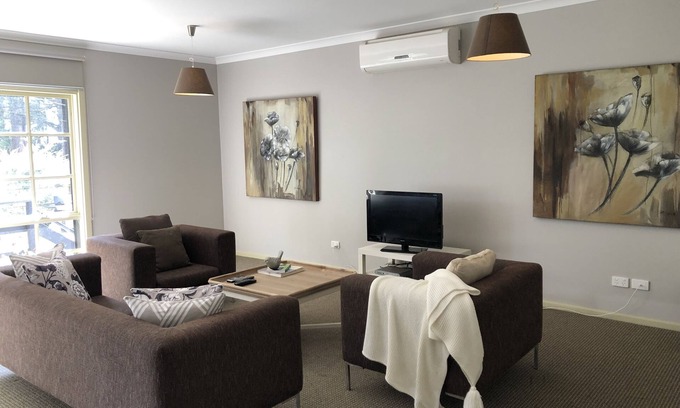Merricks North Apartment | The old Coolstore - Jonathon Apartment