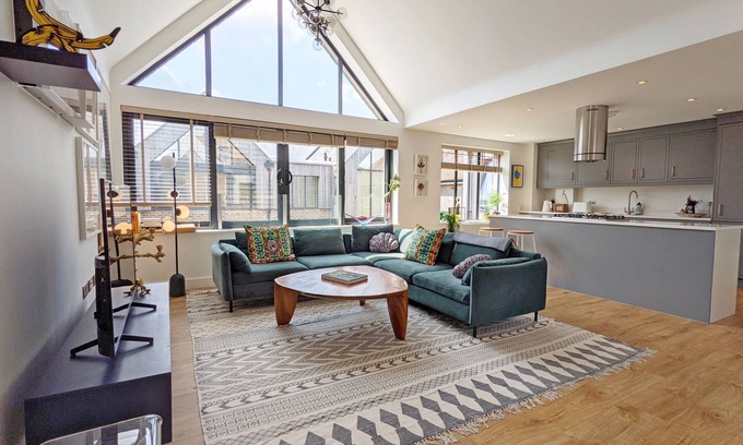 Midhurst Cottage | The Old Court House - Midhurst - a flat that sleeps 4 guests in 2 bedrooms