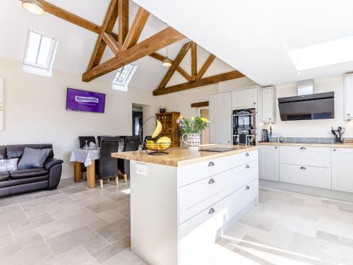 Shipton under Wychwood House | The Old Dairy